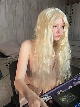 Snapshot of pocet_barbie chatting on July 9, 2026, 6:58 am pocet barbie online show from July 9, 2026, 6:58 am