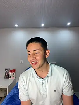 Snapshot of andreslavado chatting on July 12, 2026, 1:17 am andreslavado online show from July 12, 2026, 1:17 am