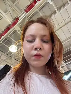 Snapshot of evi_magic chatting on July 21, 2026, 8:15 am evi magic online show from July 21, 2026, 8:15 am