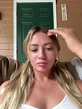 Snapshot of hannalovez chatting on July 10, 2026, 5:02 pm hannalovez online show from July 10, 2026, 5:02 pm