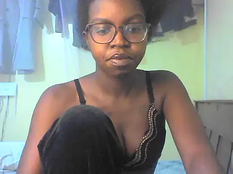 Snapshot of Ebonymuse chatting on July 15, 2026, 8:49 pm Ebonymuse online show from July 15, 2026, 8:49 pm