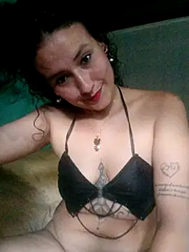 Snapshot of MERLINA_ROYALE chatting on July 15, 2026, 10:17 pm MERLINA ROYALE online show from July 15, 2026, 10:17 pm