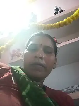 Snapshot of HOtpoojakoli chatting on July 16, 2026, 1:52 pm HOtpoojakoli online show from July 16, 2026, 1:52 pm