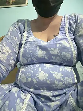 Snapshot of Punjabi_Bhabhi_07 chatting on July 17, 2026, 10:01 am Punjabi Bhabhi 07 online show from July 17, 2026, 10:01 am