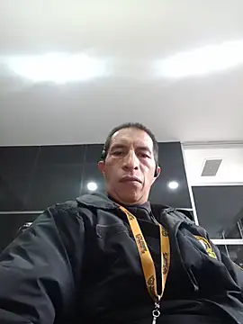 Snapshot of tornado0001 chatting on July 12, 2026, 10:43 pm tornado0001 online show from July 12, 2026, 10:43 pm