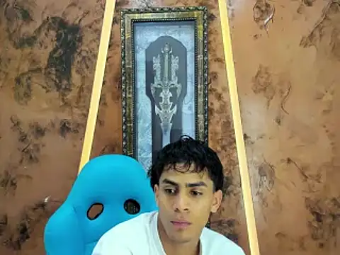 juanjo bigcock20 online show from July 13, 2026, 1:32 pm