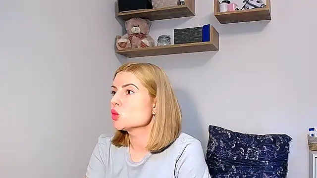 Snapshot of alisenties chatting on September 24, 2025, 2:23 pm alisenties online show from September 24, 2025, 2:23 pm