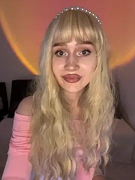 Charlotte Pretty online show from July 13, 2026, 3:22 pm