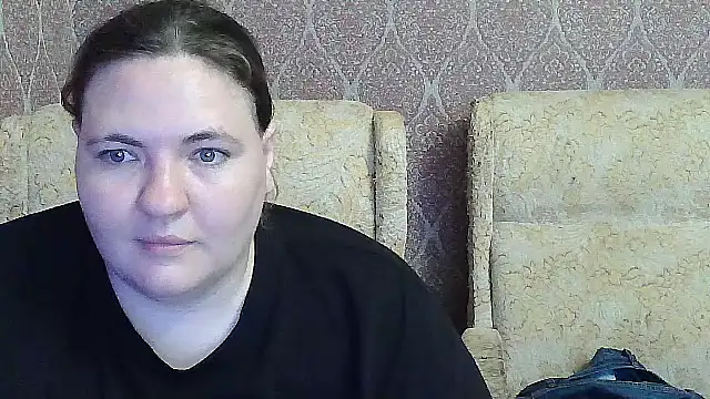 Snapshot of AlbertaAndSharon chatting on July 14, 2026, 6:03 pm AlbertaAndSharon online show from July 14, 2026, 6:03 pm