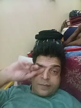 Snapshot of inrahd80 chatting on July 18, 2026, 4:15 pm inrahd80 online show from July 18, 2026, 4:15 pm