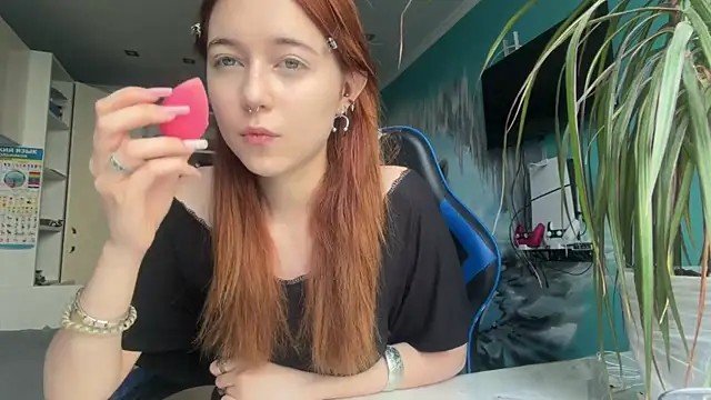 Snapshot of DeloisAtkins chatting on July 15, 2026, 7:04 am DeloisAtkins online show from July 15, 2026, 7:04 am