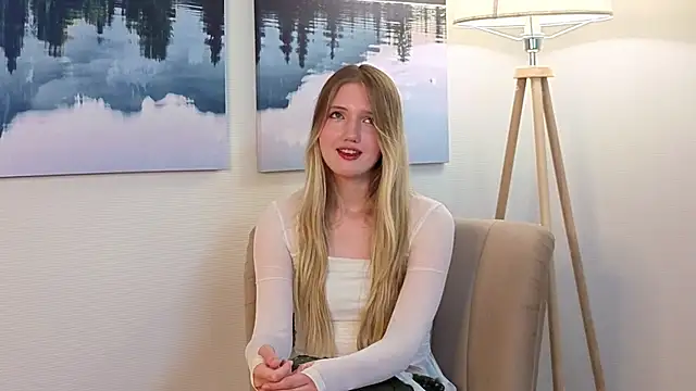 ArielleMabon online show from July 16, 2026, 6:43 am