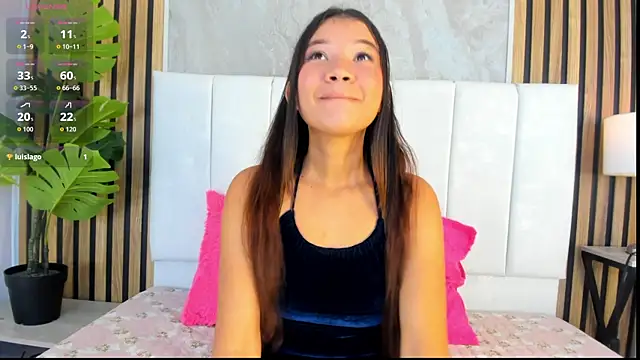 Snapshot of Amelie_12 chatting on July 19, 2026, 3:59 am Amelie 12 online show from July 19, 2026, 3:59 am