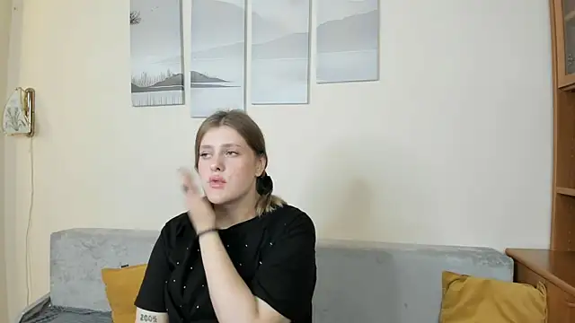 MossCradle online show from July 22, 2026, 1:02 pm