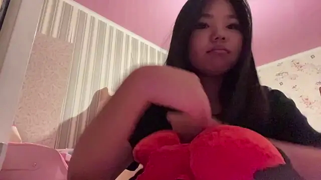JohannaMickiewicz online show from July 22, 2026, 4:09 pm