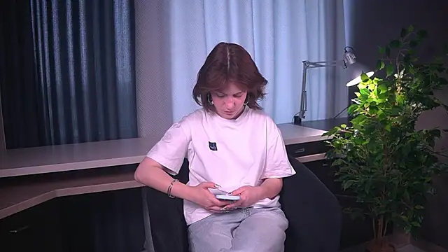 TashinaJenness online show from July 22, 2026, 11:01 am