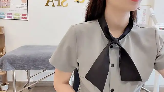 Snapshot of Katy_Bae chatting on November 11, 2025, 5:02 am Katy Bae online show from November 11, 2025, 5:02 am