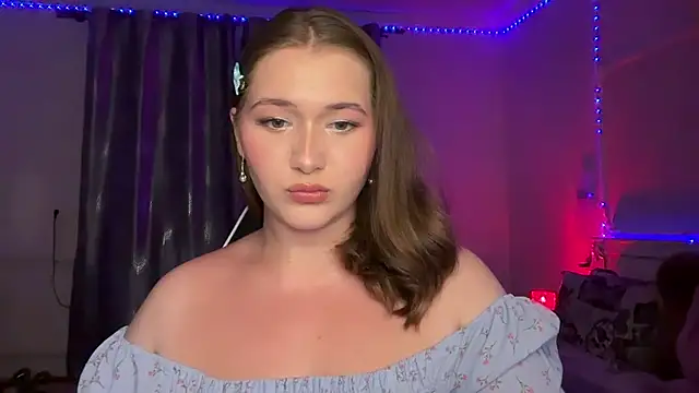 Snapshot of Little_SweetBunny chatting on August 8, 2026, 6:48 pm Little SweetBunny online show from August 8, 2026, 6:48 pm