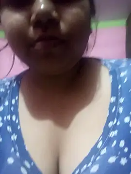 Snapshot of its_neeru chatting on July 28, 2026, 7:04 pm its neeru online show from July 28, 2026, 7:04 pm