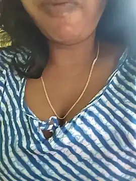 Angel Julia online show from July 23, 2026, 8:55 am