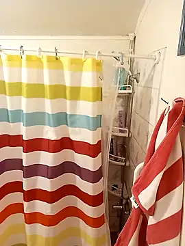 Snapshot of robredoj chatting on November 20, 2025, 12:00 am robredoj online show from November 20, 2025, 12:00 am