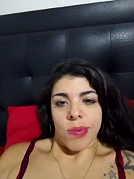Snapshot of LUNA_x19 chatting on July 25, 2026, 11:55 pm LUNA x19 online show from July 25, 2026, 11:55 pm