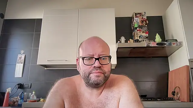 Snapshot of theitalianbear chatting on September 20, 2025, 11:48 am theitalianbear online show from September 20, 2025, 11:48 am