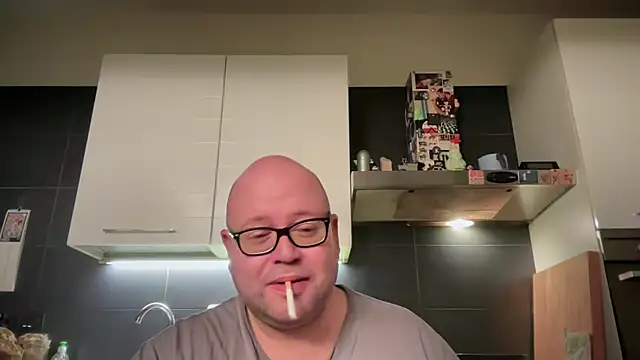 Snapshot of theitalianbear chatting on March 15, 2025, 4:13 am theitalianbear online show from March 15, 2025, 4:13 am