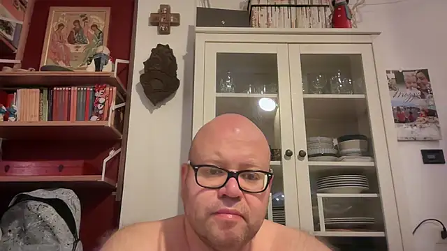 Snapshot of theitalianbear chatting on May 24, 2026, 2:22 am theitalianbear online show from May 24, 2026, 2:22 am