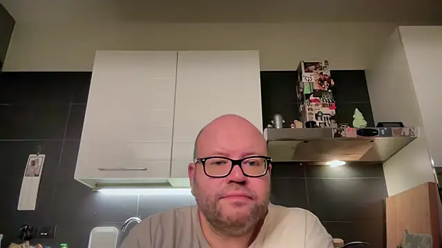 Snapshot of theitalianbear chatting on October 2, 2025, 2:37 am theitalianbear online show from October 2, 2025, 2:37 am