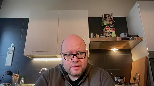 Snapshot of theitalianbear chatting on January 18, 2025, 1:40 pm theitalianbear online show from January 18, 2025, 1:40 pm