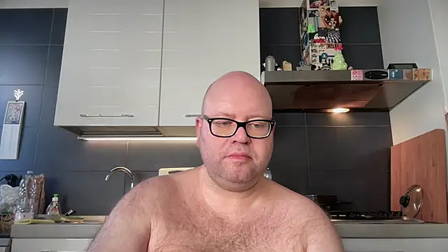 Snapshot of theitalianbear chatting on March 13, 2025, 6:58 am theitalianbear online show from March 13, 2025, 6:58 am