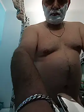 Snapshot of serg1971 chatting on August 5, 2026, 11:32 pm serg1971 online show from August 5, 2026, 11:32 pm