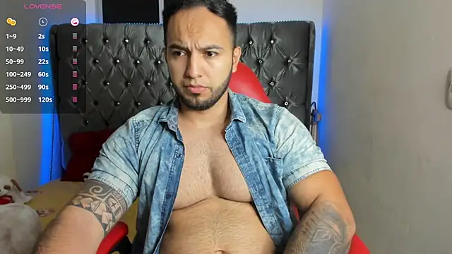 Snapshot of mrloganfuck1 chatting on July 25, 2026, 5:37 am mrloganfuck1 online show from July 25, 2026, 5:37 am