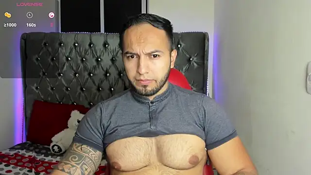 Snapshot of mrloganfuck1 chatting on June 29, 2026, 6:20 am mrloganfuck1 online show from June 29, 2026, 6:20 am