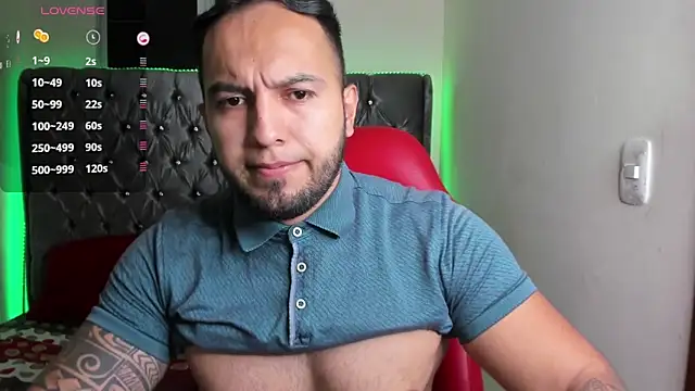 Snapshot of mrloganfuck1 chatting on June 18, 2026, 6:56 am mrloganfuck1 online show from June 18, 2026, 6:56 am