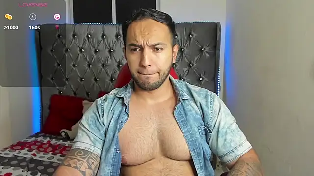 Snapshot of mrloganfuck1 chatting on May 31, 2026, 6:30 am mrloganfuck1 online show from May 31, 2026, 6:30 am