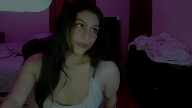 Evyniadoll online show from August 3, 2026, 9:04 am
