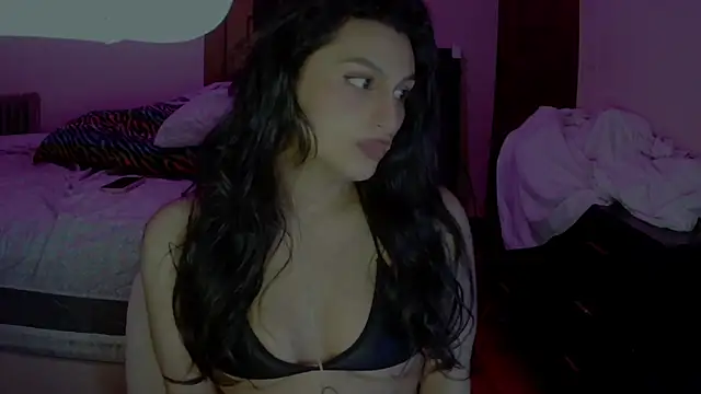 Evyniadoll online show from July 31, 2026, 4:56 am