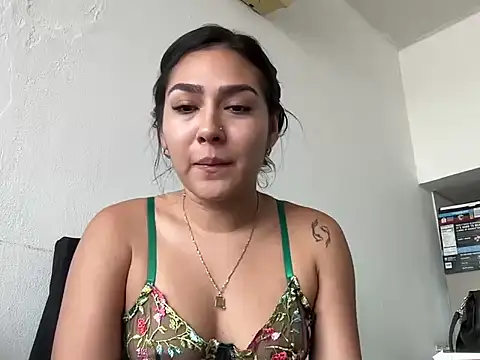 amarufg00 online show from August 4, 2026, 7:51 pm