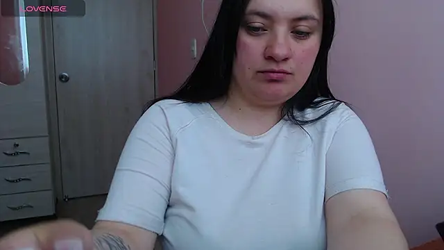 Amyleesweet online show from August 5, 2026, 2:44 pm