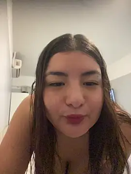 Snapshot of SofiaDinamita chatting on August 6, 2026, 9:10 pm SofiaDinamita online show from August 6, 2026, 9:10 pm