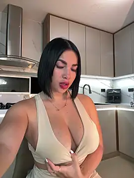 HannaBeckett online show from March 9, 2025, 12:31 am