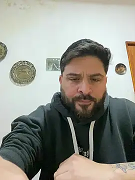 leonidaslechero online show from August 5, 2026, 9:09 pm