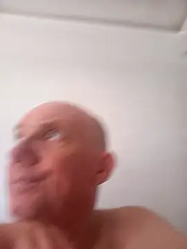 TheRealHunkyy online show from August 5, 2026, 1:05 pm