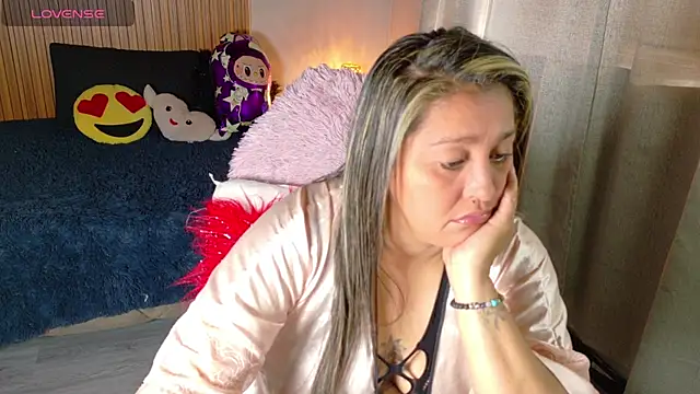 Snapshot of miss_chantall chatting on August 5, 2026, 7:41 pm miss chantall online show from August 5, 2026, 7:41 pm