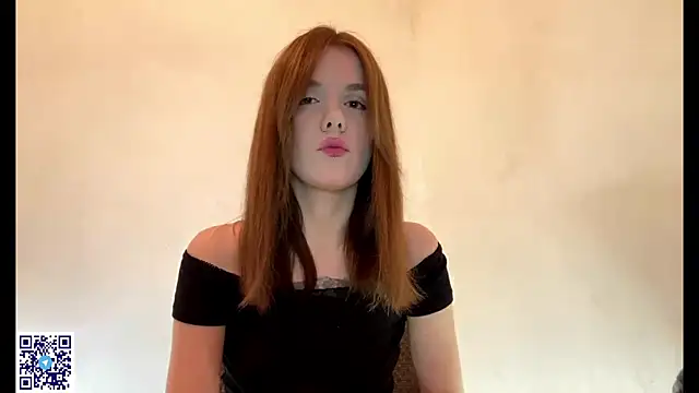 Snapshot of linathecutie chatting on August 6, 2026, 8:15 pm linathecutie online show from August 6, 2026, 8:15 pm