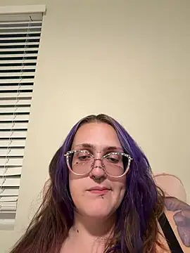 Snapshot of celestialberries chatting on August 6, 2026, 2:50 am celestialberries online show from August 6, 2026, 2:50 am