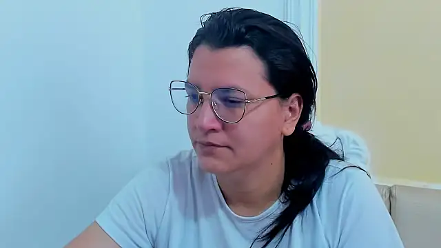 MARILYN GARCIA online show from March 2, 2025, 3:19 pm