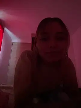 Snapshot of Vittoria_Monetti chatting on August 5, 2026, 12:54 pm Vittoria Monetti online show from August 5, 2026, 12:54 pm